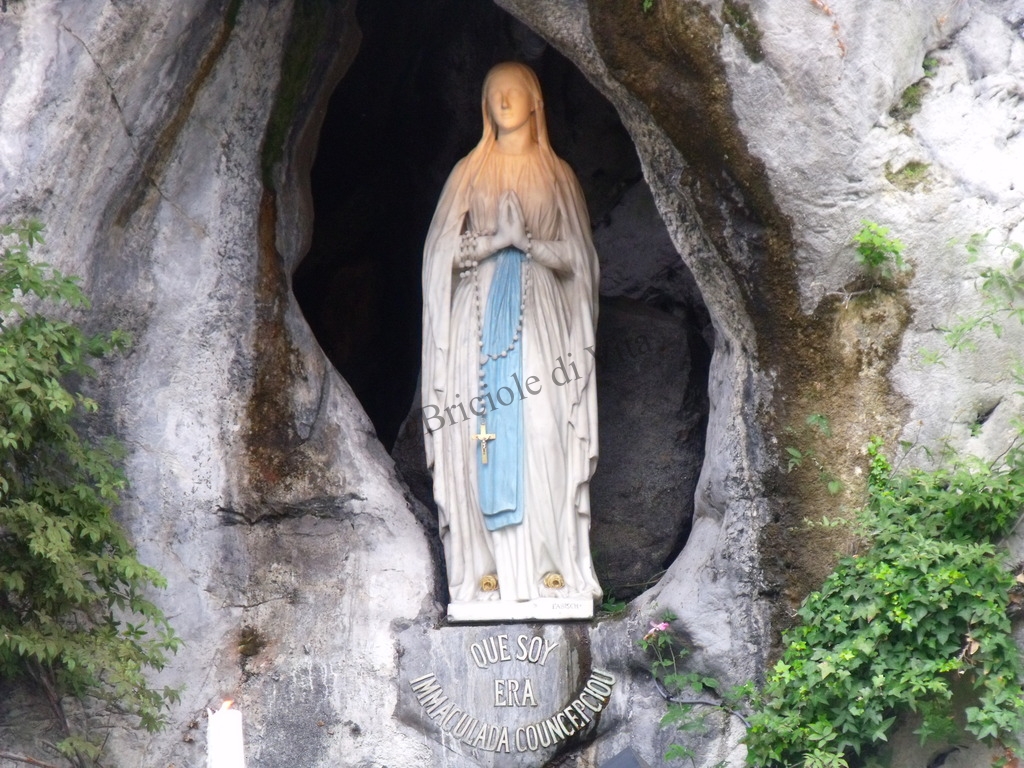 11 Febbraio :B.V.di Lourdes
